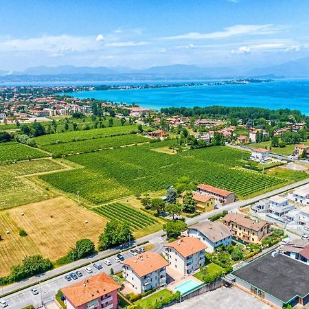 Wolf House - Sirmione Holiday מראה חיצוני תמונה