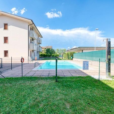 Wolf House - Sirmione Holiday מראה חיצוני תמונה