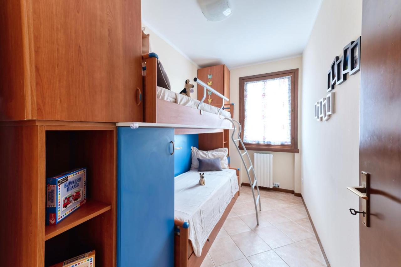 Wolf House - Sirmione Holiday מראה חיצוני תמונה
