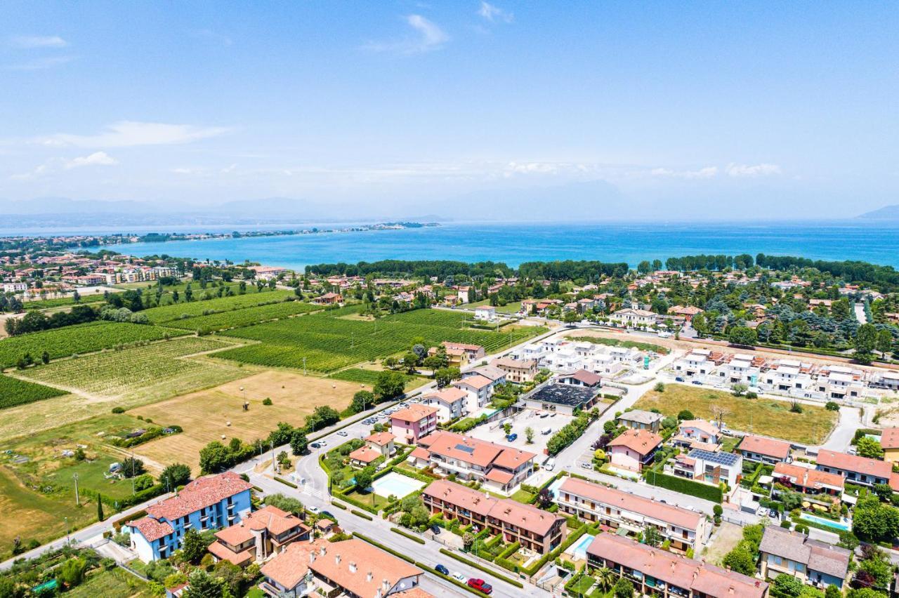 Wolf House - Sirmione Holiday מראה חיצוני תמונה