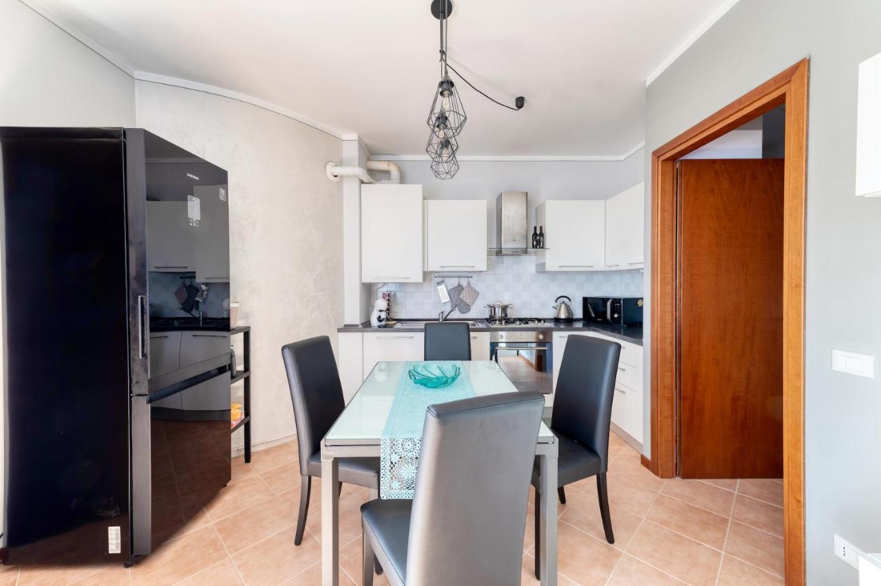 Wolf House - Sirmione Holiday מראה חיצוני תמונה