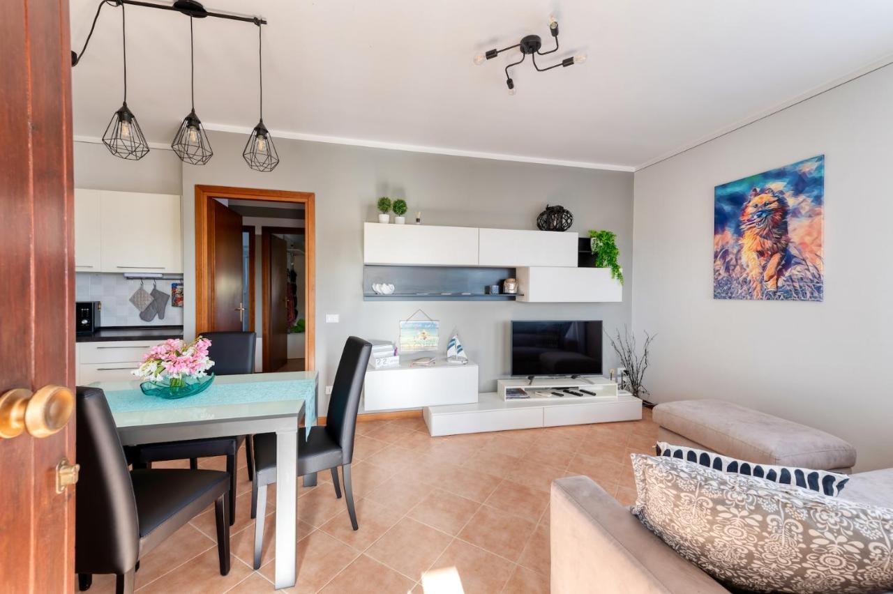 Wolf House - Sirmione Holiday מראה חיצוני תמונה