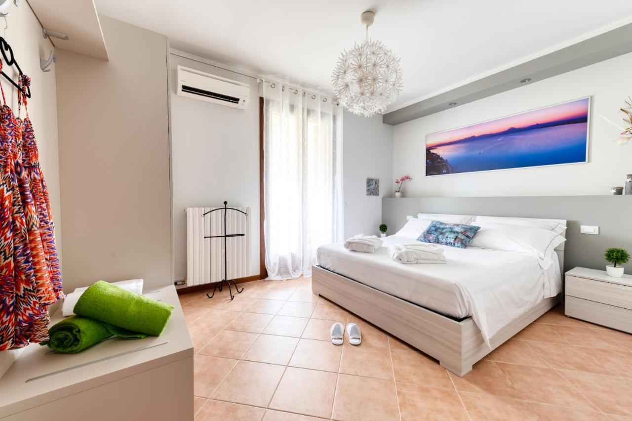 Wolf House - Sirmione Holiday מראה חיצוני תמונה
